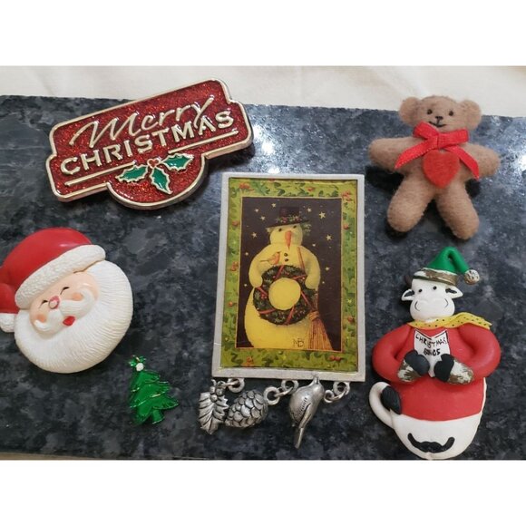 Vintage Christmas Brooch Pin Lot of 5 Santa, ear Tree, Dangeling Cow - Picture 1 of 15